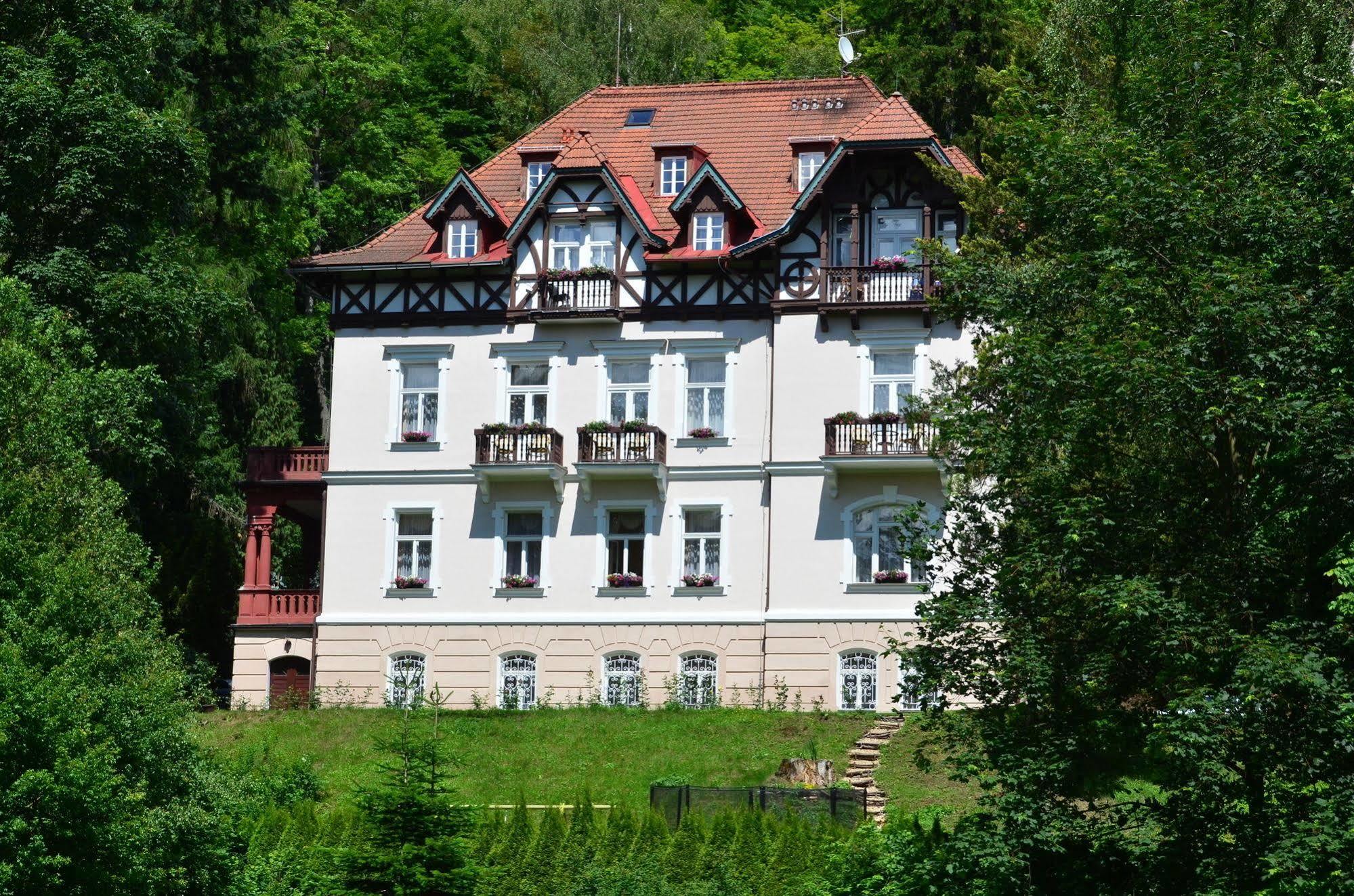 Sant Georg Garni Hotel Mariánské Lázně Exterior foto