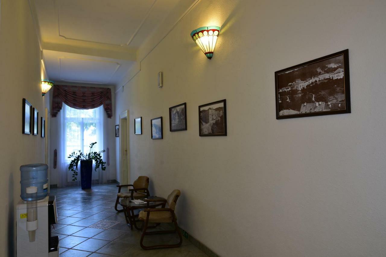 Sant Georg Garni Hotel Mariánské Lázně Exterior foto