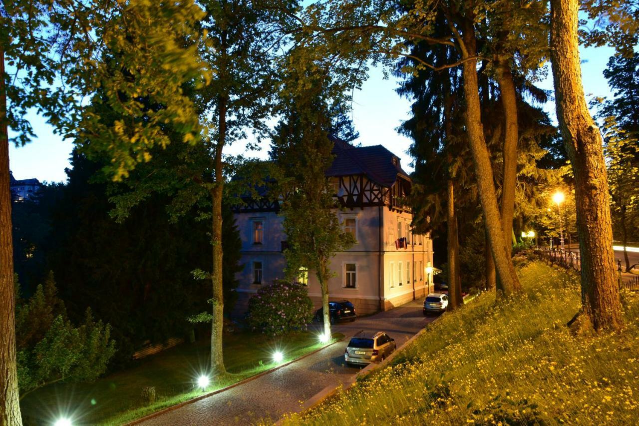 Sant Georg Garni Hotel Mariánské Lázně Exterior foto